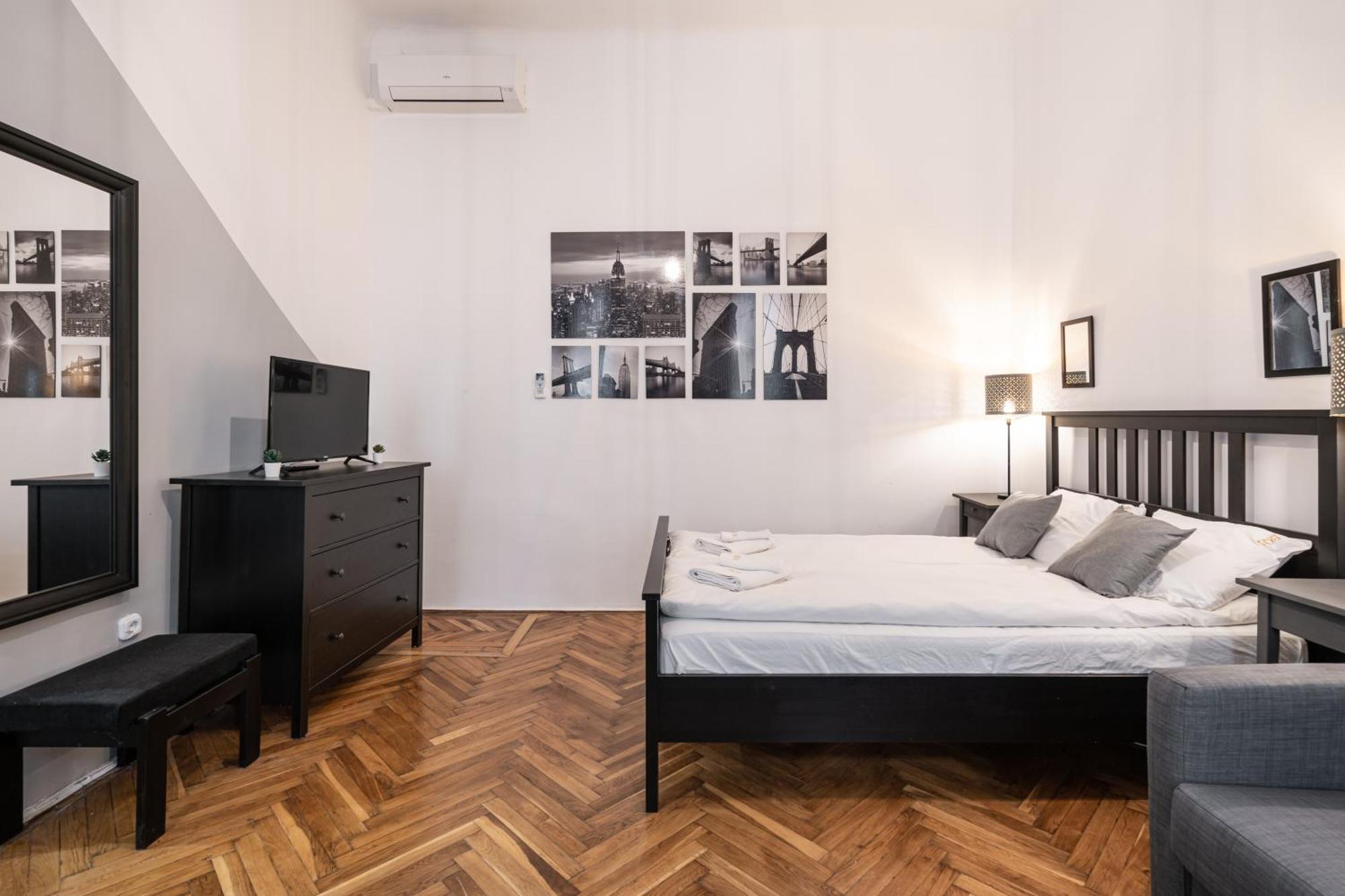 B8 - Grand Boulevard Cozy - Location By Bqa Будапешт